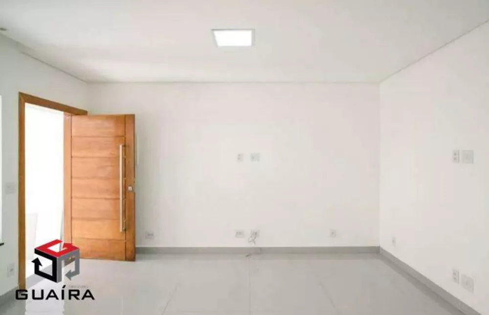 Casa à venda com 2 quartos, 147m² - Foto 2