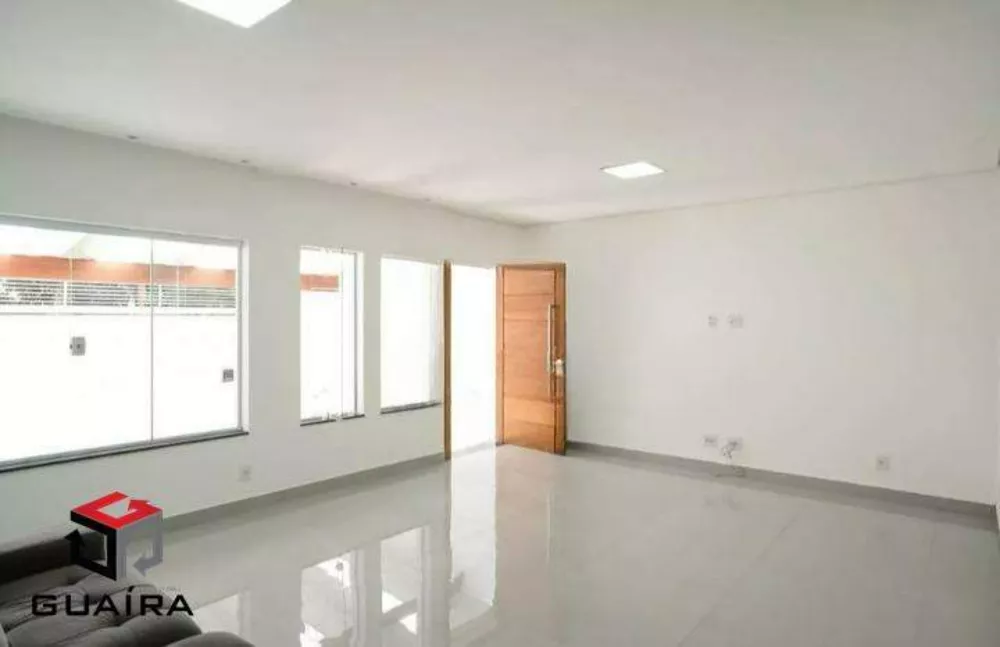 Casa à venda com 2 quartos, 147m² - Foto 1