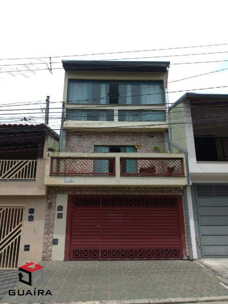 Sobrado à venda com 4 quartos, 240m² - Foto 1