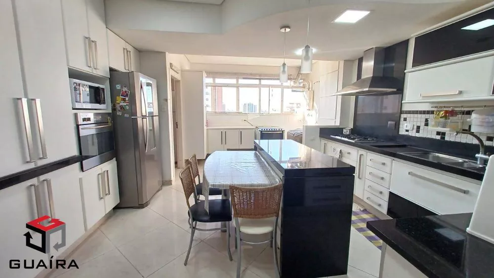 Apartamento à venda com 3 quartos, 175m² - Foto 3