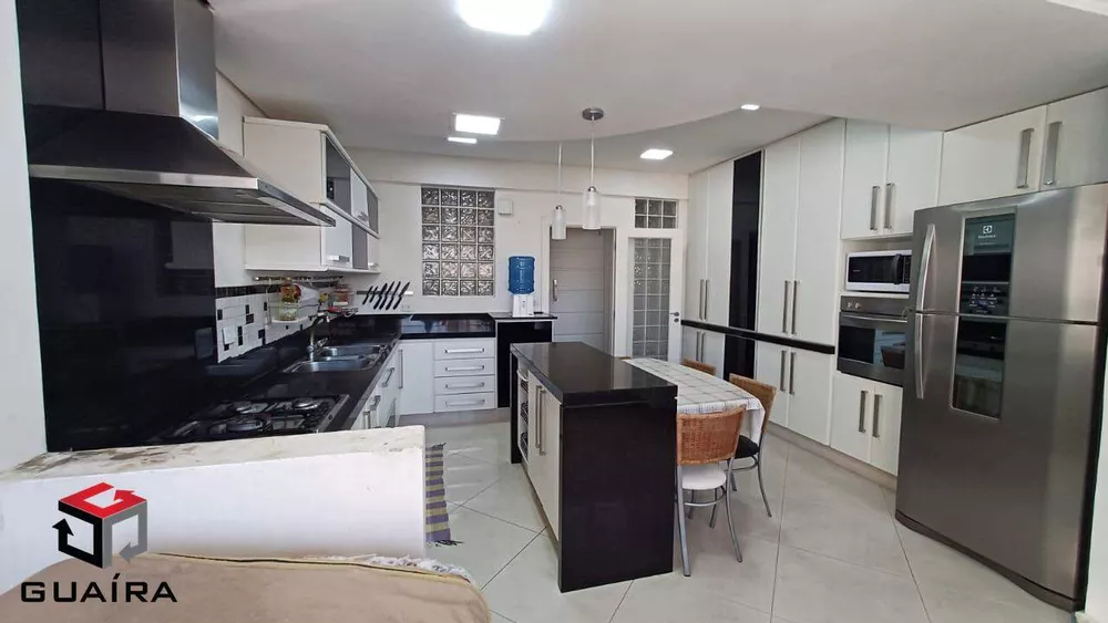 Apartamento à venda com 3 quartos, 175m² - Foto 4