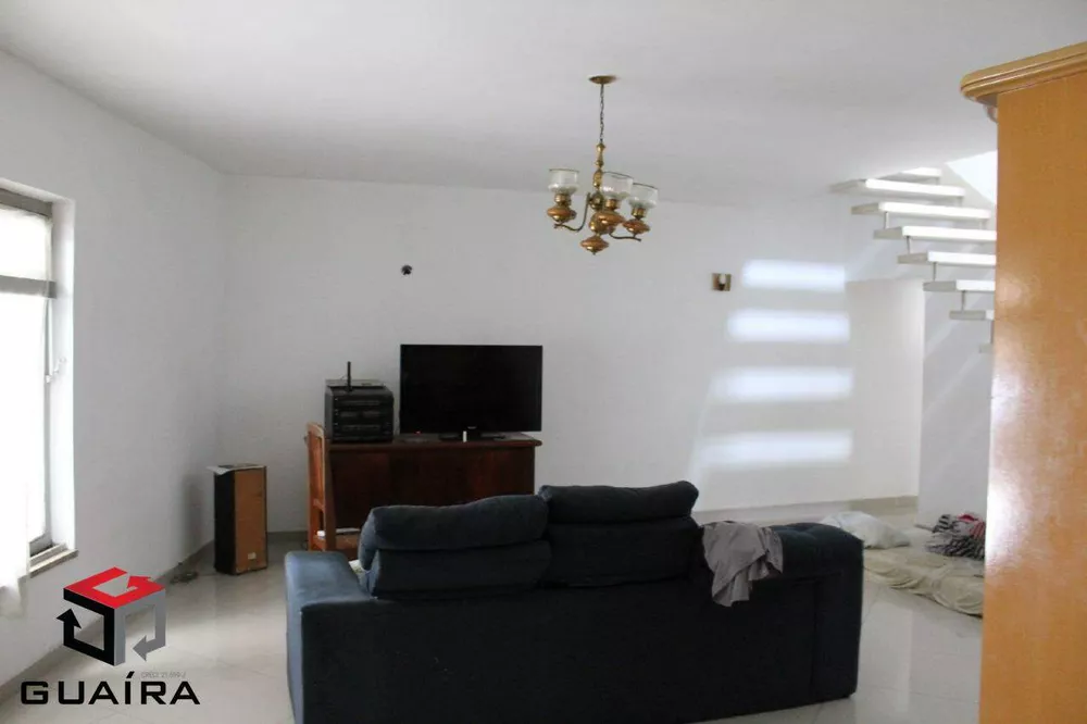 Sobrado à venda com 4 quartos, 230m² - Foto 1