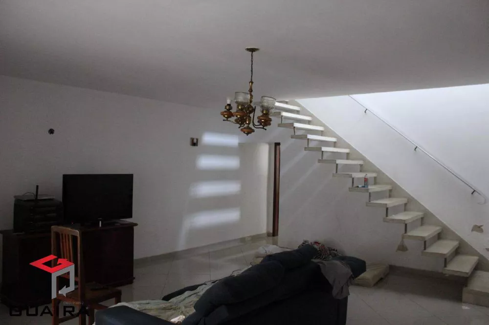 Sobrado à venda com 4 quartos, 230m² - Foto 2