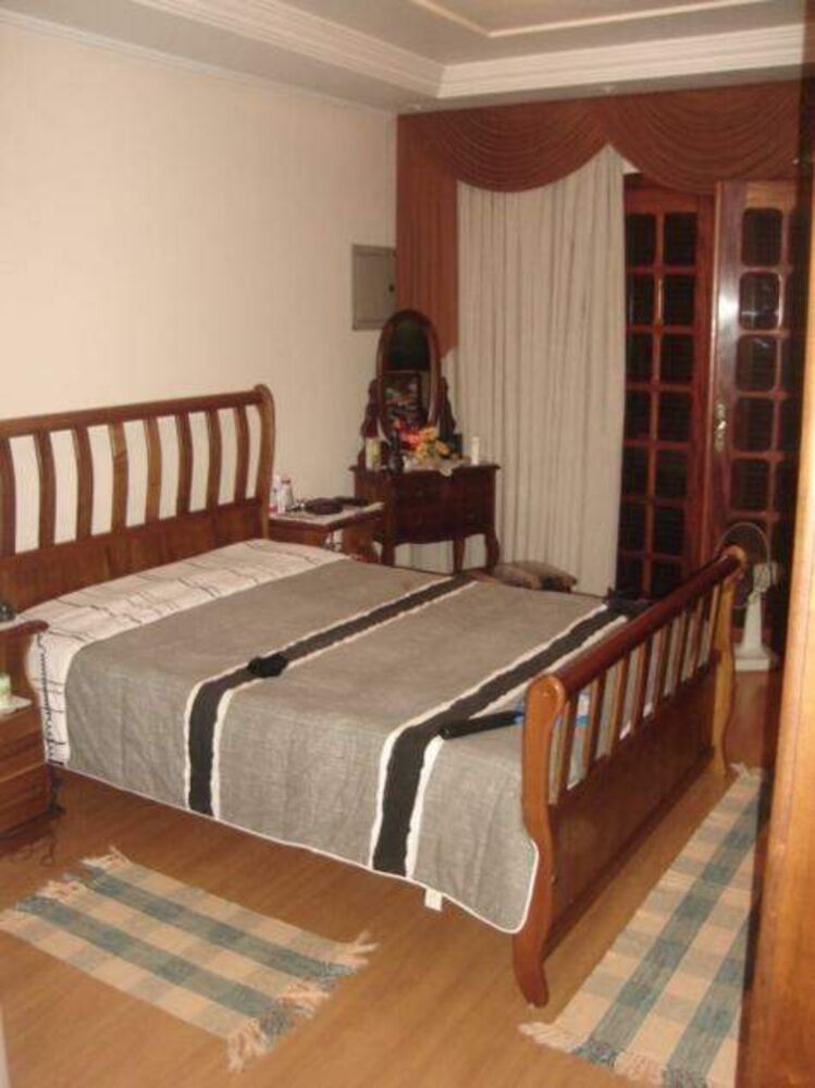 Sobrado à venda com 3 quartos, 276m² - Foto 2