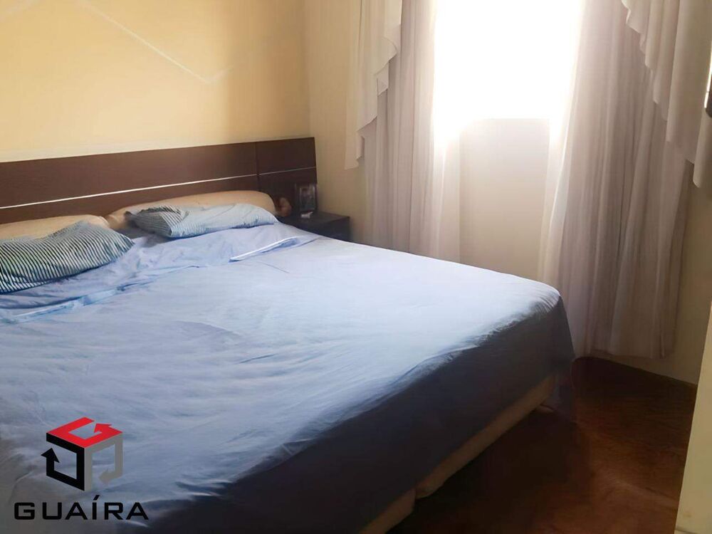 Casa à venda com 4 quartos, 224m² - Foto 3