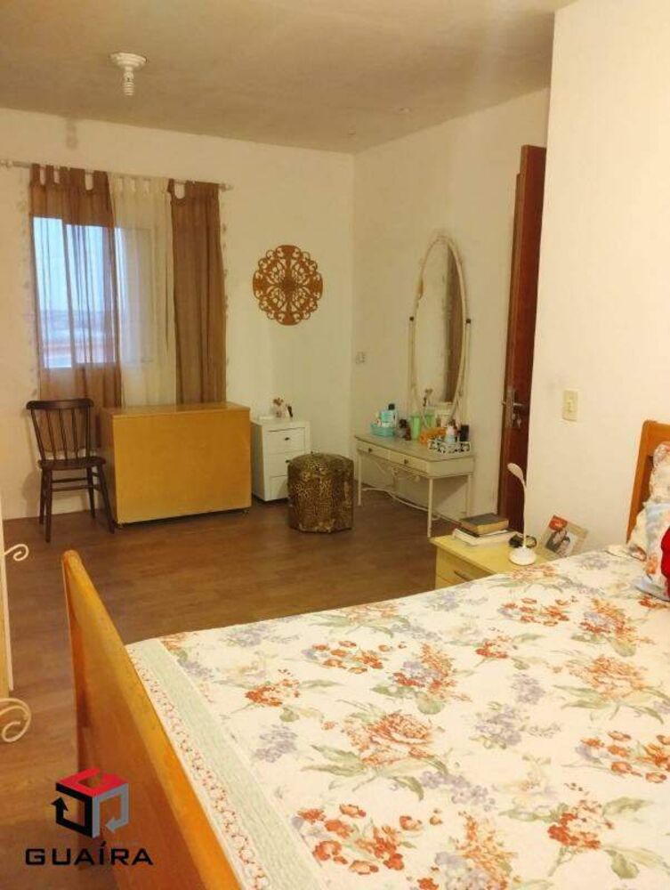Sobrado à venda com 6 quartos, 246m² - Foto 2