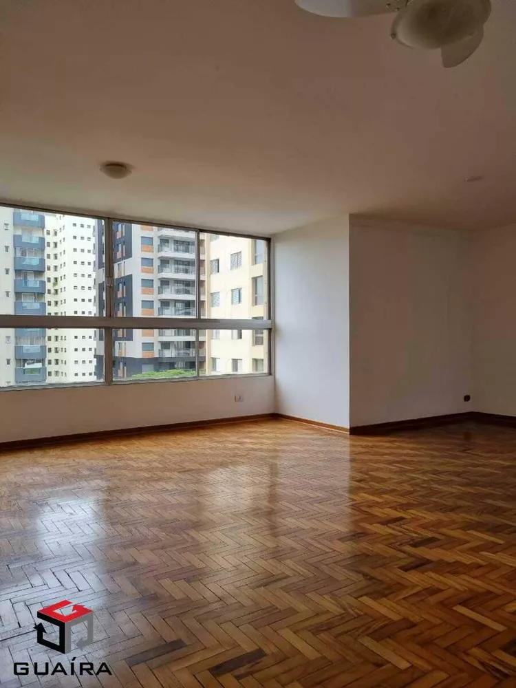 Apartamento à venda com 4 quartos, 145m² - Foto 2