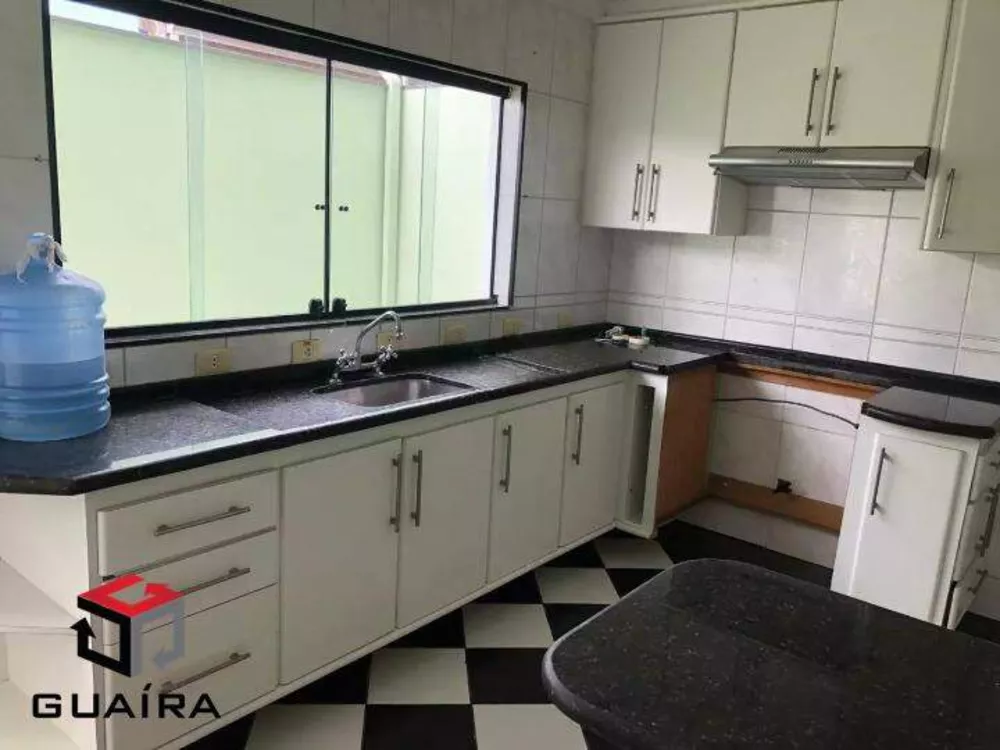 Sobrado à venda com 3 quartos, 239m² - Foto 4