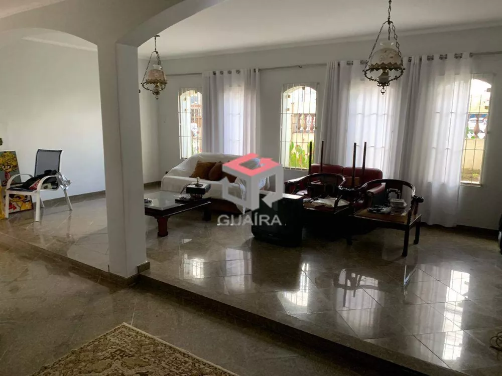 Sobrado para alugar com 4 quartos, 276m² - Foto 1