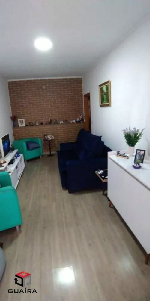 Casa à venda com 2 quartos, 110m² - Foto 1