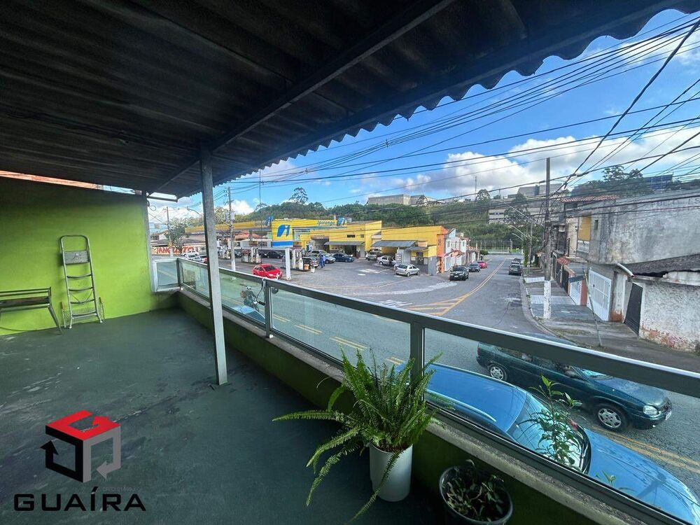 Casa à venda com 2 quartos, 221m² - Foto 3