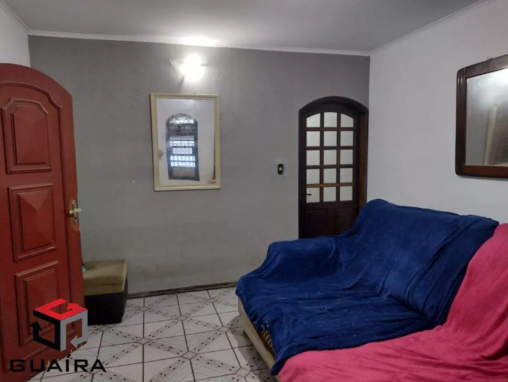 Sobrado à venda com 4 quartos, 200m² - Foto 1