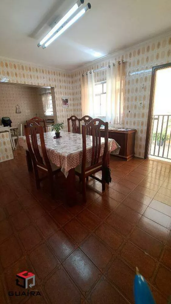 Sobrado à venda com 5 quartos, 263m² - Foto 1