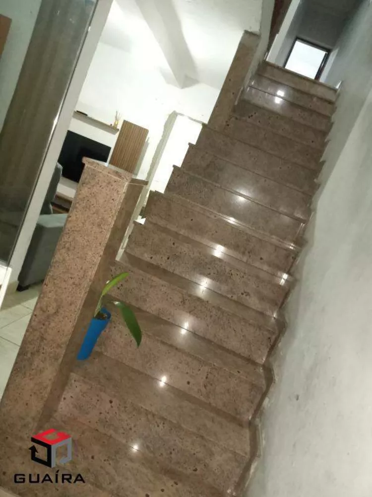 Sobrado à venda com 4 quartos, 120m² - Foto 4