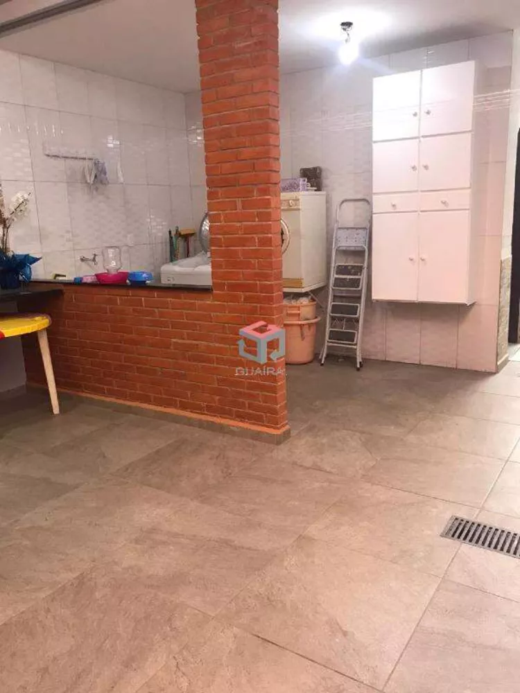 Sobrado à venda com 3 quartos, 180m² - Foto 4