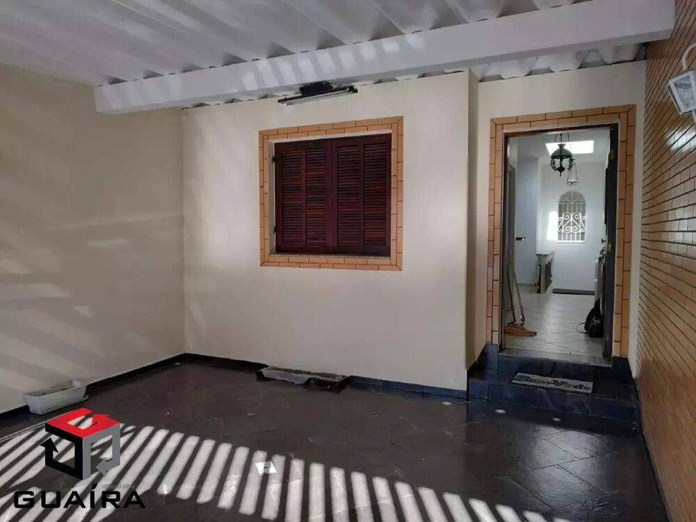 Sobrado à venda com 4 quartos, 200m² - Foto 3