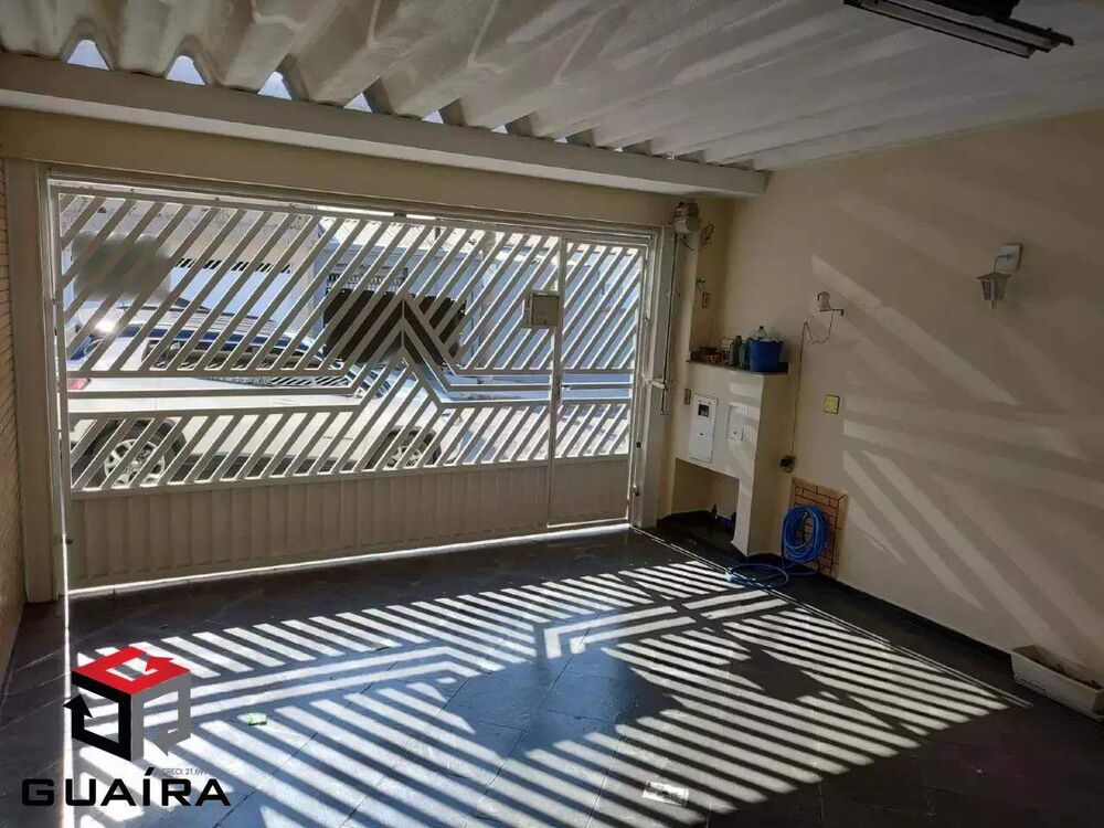 Sobrado à venda com 4 quartos, 200m² - Foto 2
