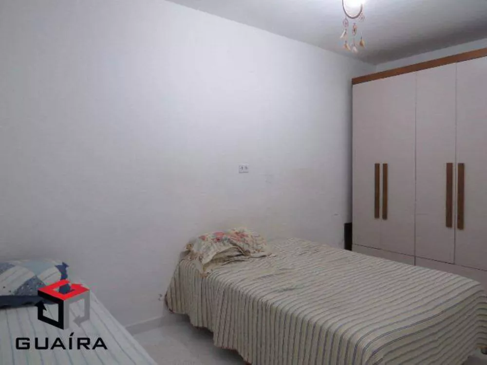 Casa à venda com 3 quartos, 220m² - Foto 2