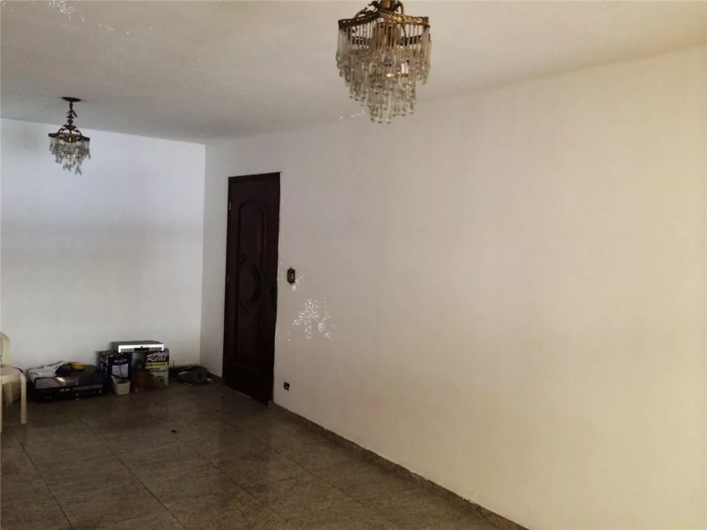 Sobrado à venda com 5 quartos, 160m² - Foto 1