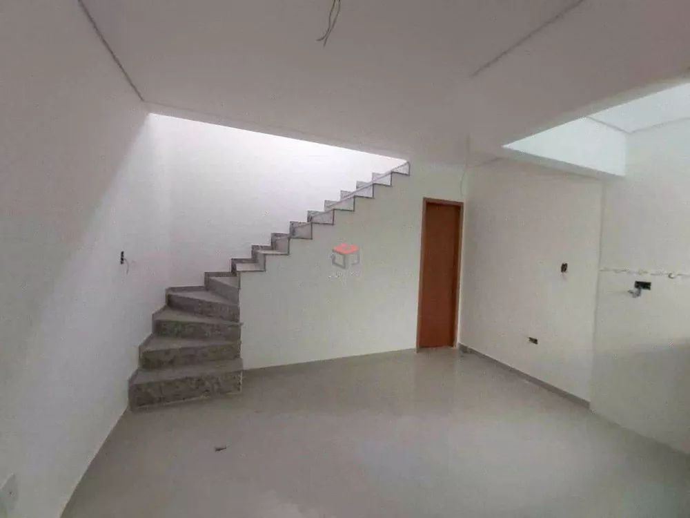 Sobrado à venda com 2 quartos, 120m² - Foto 4