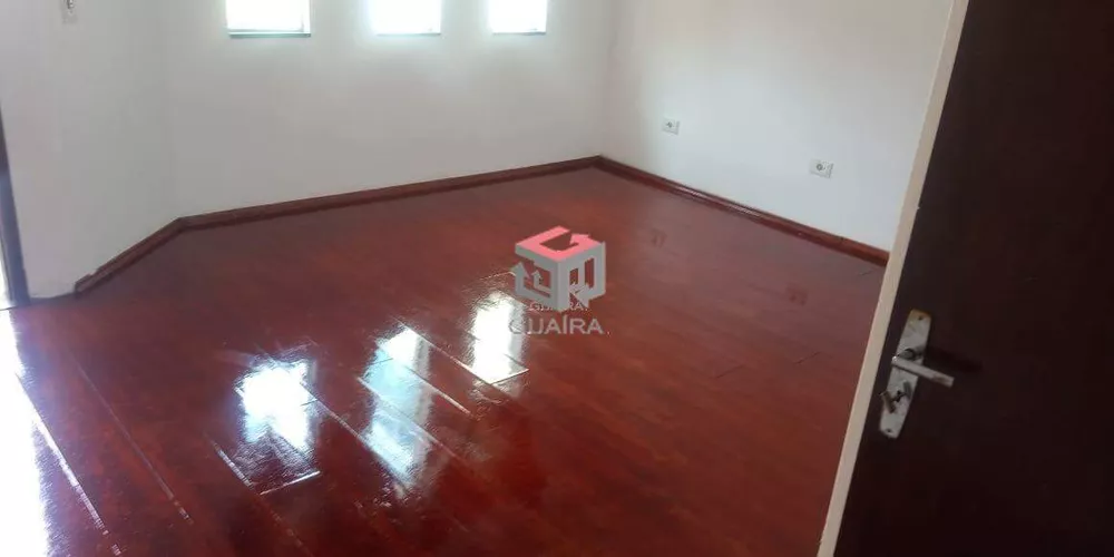 Casa à venda com 2 quartos, 100m² - Foto 1