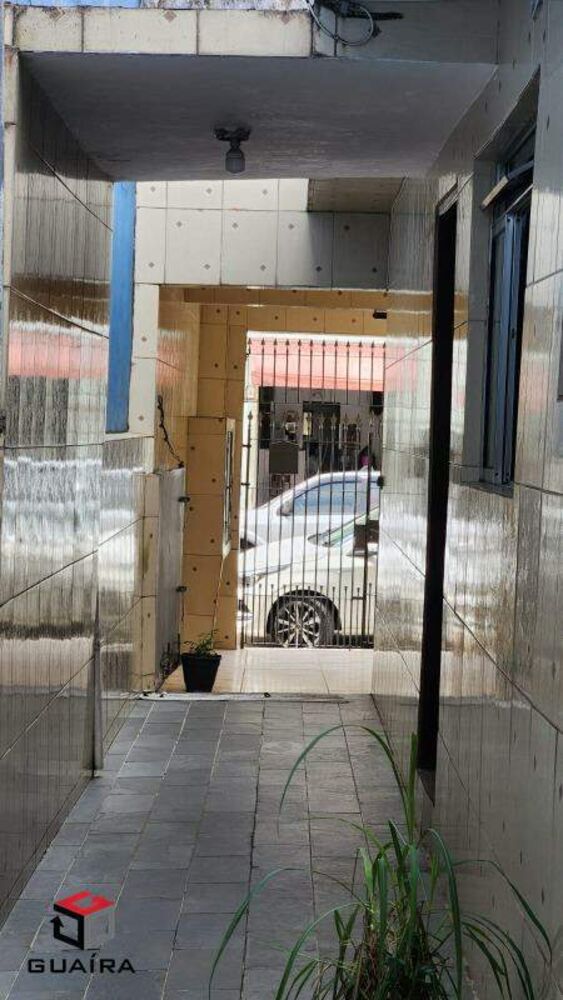 Casa à venda com 4 quartos, 138m² - Foto 1