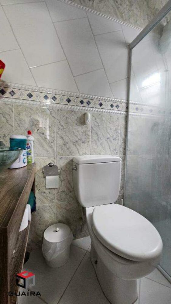 Sobrado à venda com 3 quartos, 209m² - Foto 2