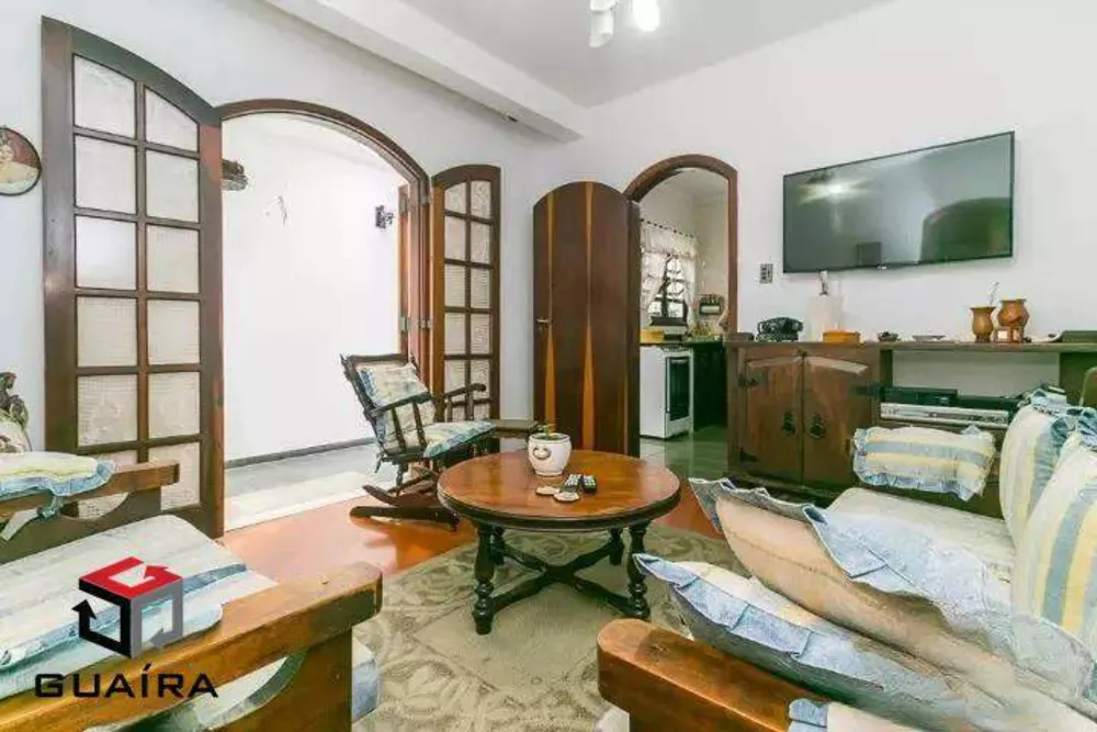 Casa à venda com 2 quartos, 120m² - Foto 1