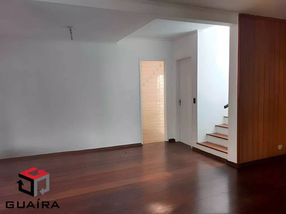 Sobrado à venda com 3 quartos, 230m² - Foto 2