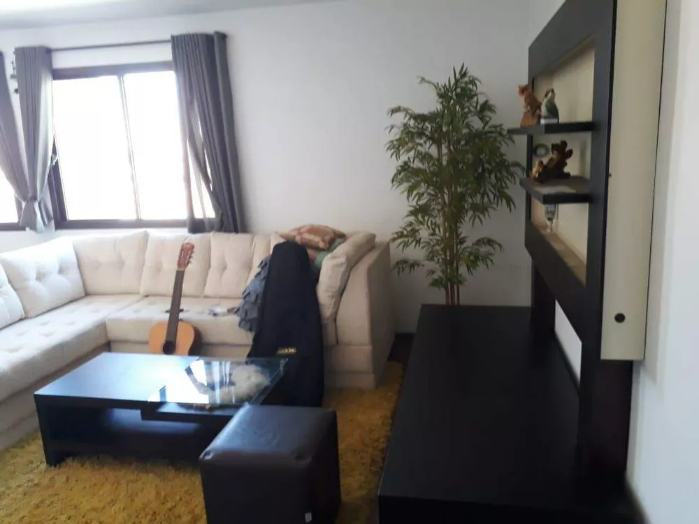 Apartamento à venda com 3 quartos, 110m² - Foto 1