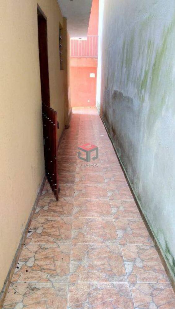 Sobrado à venda com 7 quartos, 294m² - Foto 1