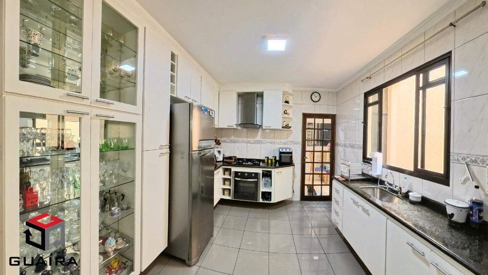 Sobrado à venda com 3 quartos, 198m² - Foto 4