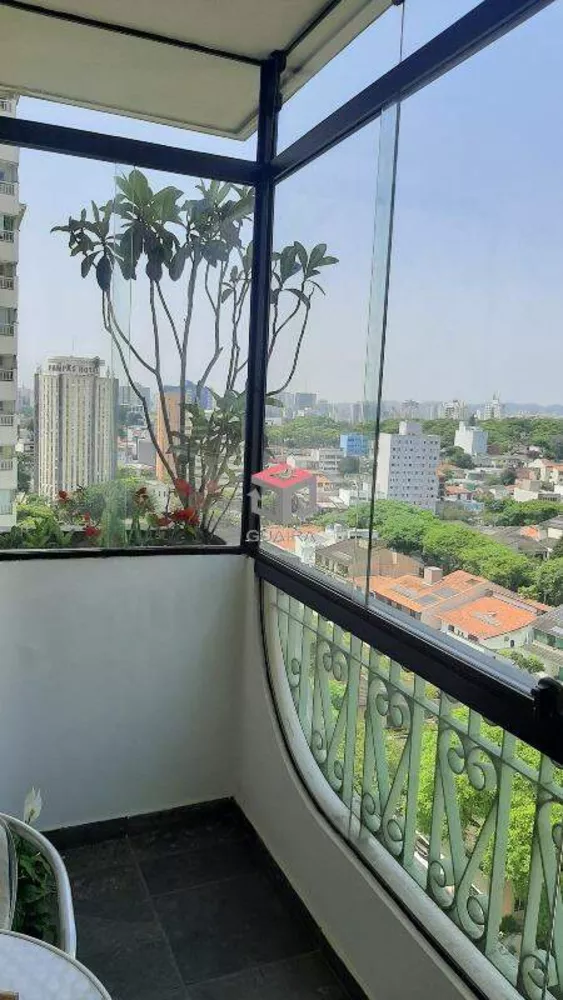 Apartamento à venda com 3 quartos, 250m² - Foto 3