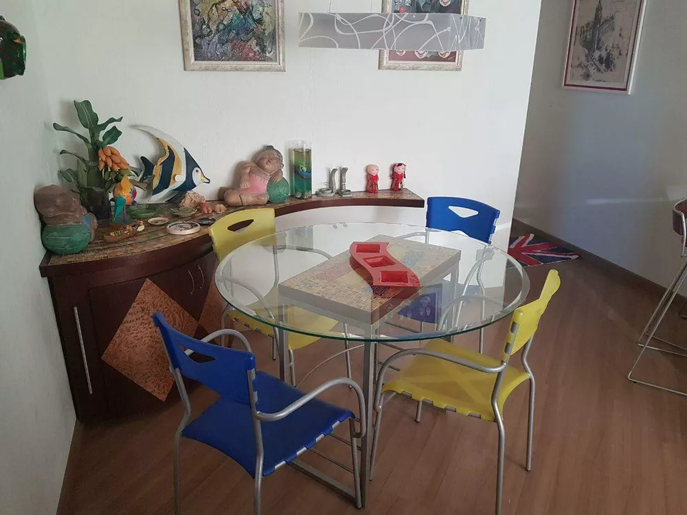 Apartamento à venda com 3 quartos, 74m² - Foto 2