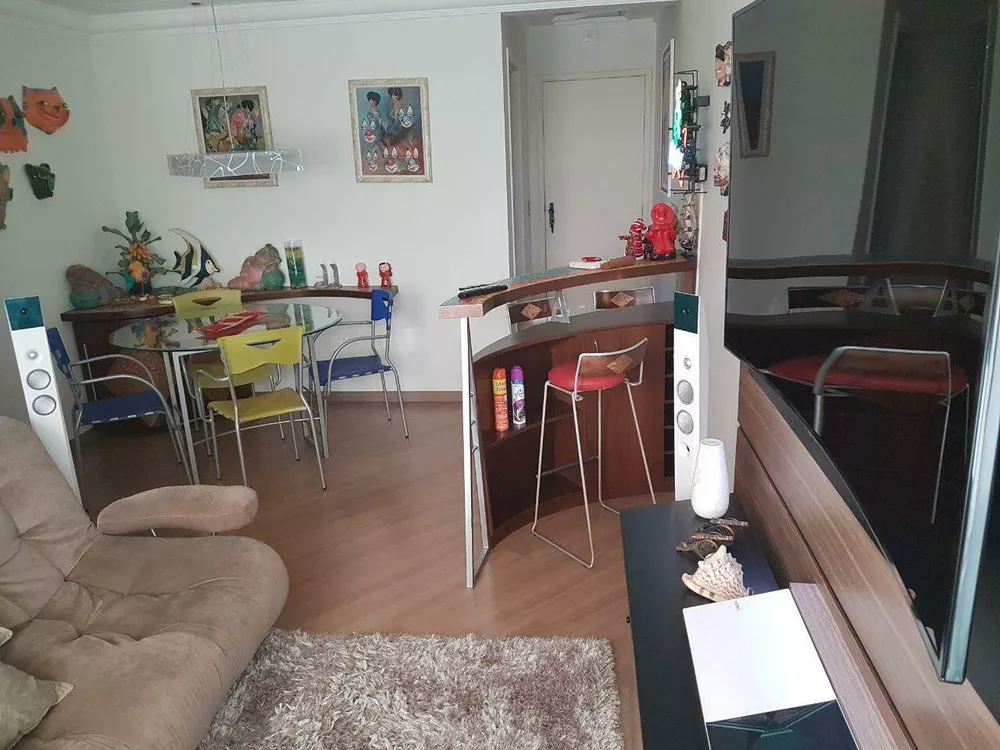 Apartamento à venda com 3 quartos, 74m² - Foto 1