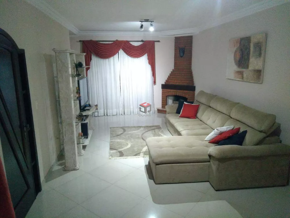 Sobrado à venda com 3 quartos, 290m² - Foto 1