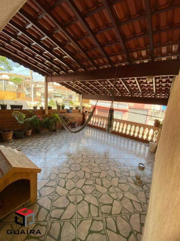 Sobrado à venda com 2 quartos, 137m² - Foto 1