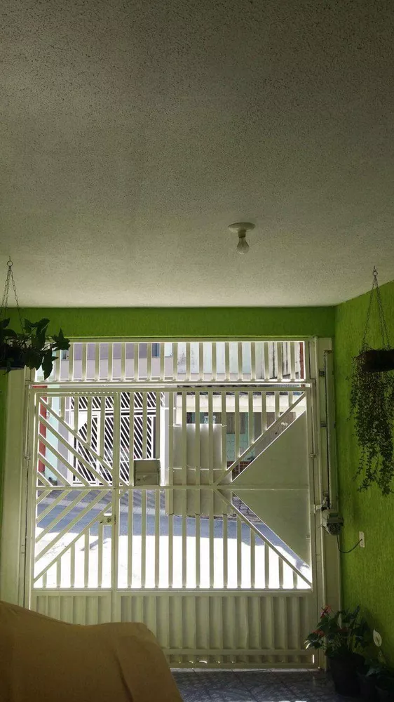 Sobrado à venda com 3 quartos, 110m² - Foto 3