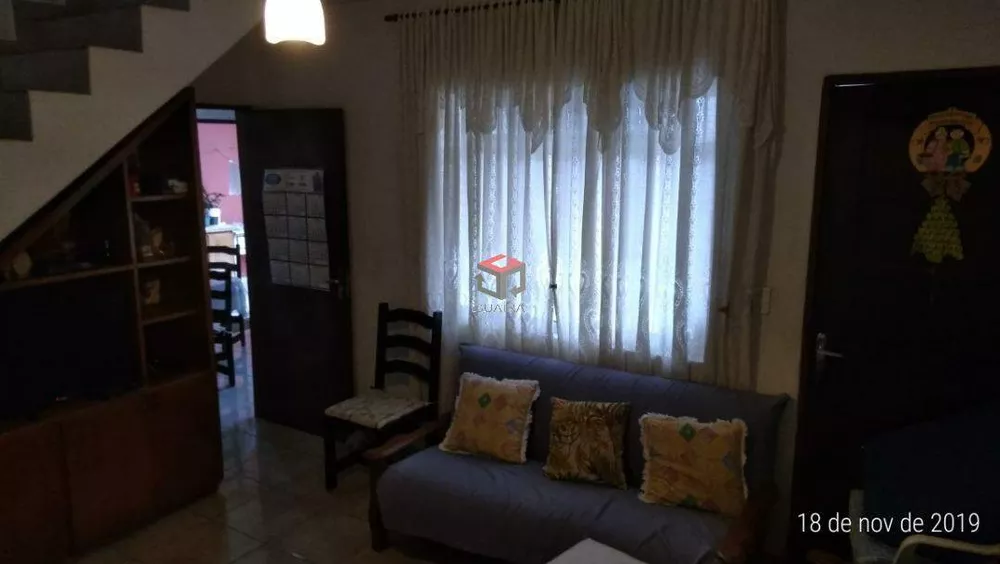 Sobrado à venda com 3 quartos, 160m² - Foto 1