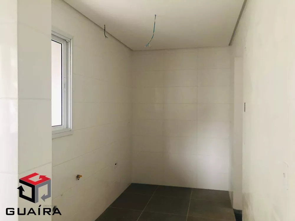 Apartamento à venda com 2 quartos, 64m² - Foto 4