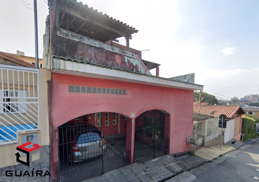 Sobrado à venda com 6 quartos, 308m² - Foto 1