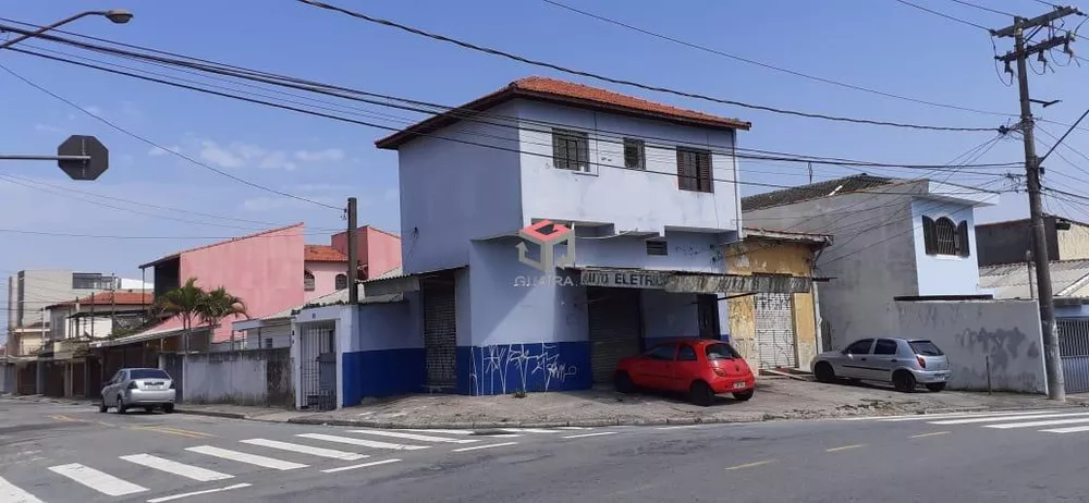 Casa Comercial à venda com 6 quartos, 300m² - Foto 1