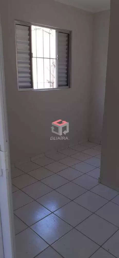 Casa Comercial à venda com 6 quartos, 300m² - Foto 2