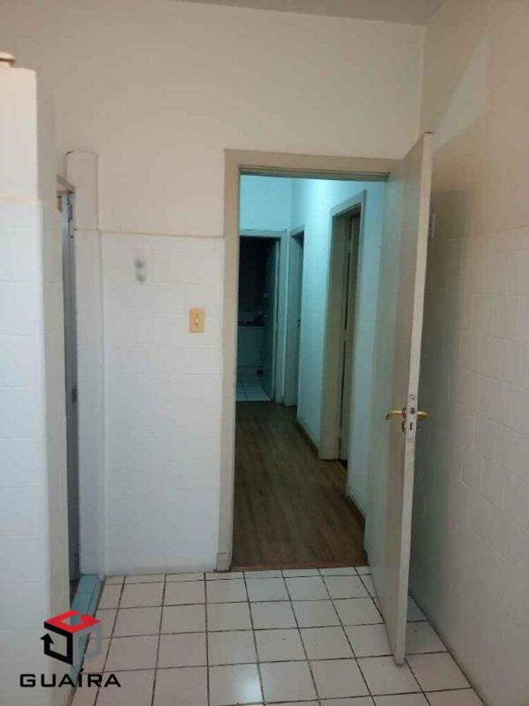 Casa para alugar com 3 quartos, 120m² - Foto 2