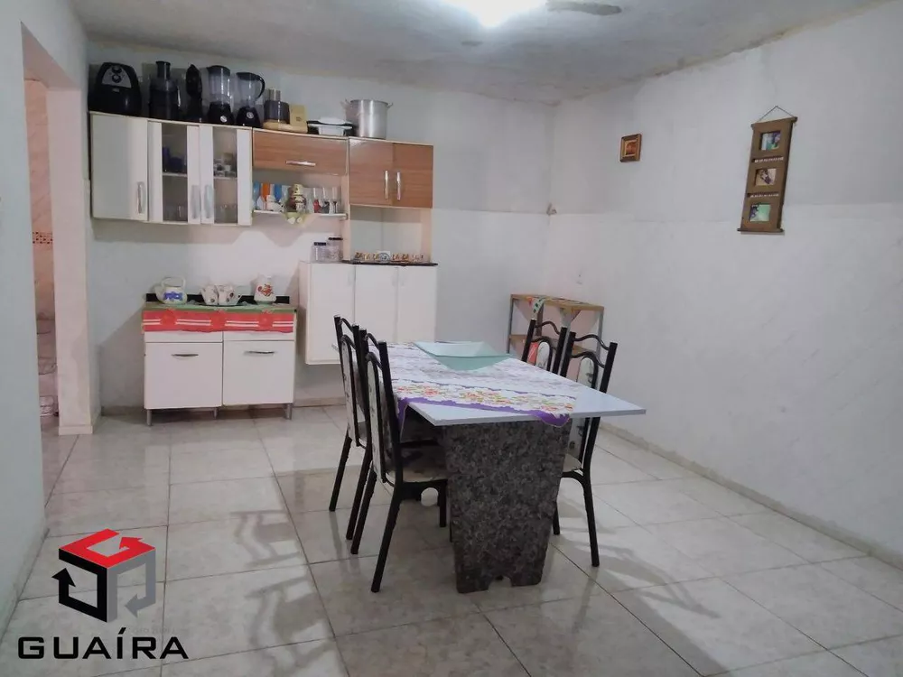 Casa à venda com 3 quartos, 200m² - Foto 4