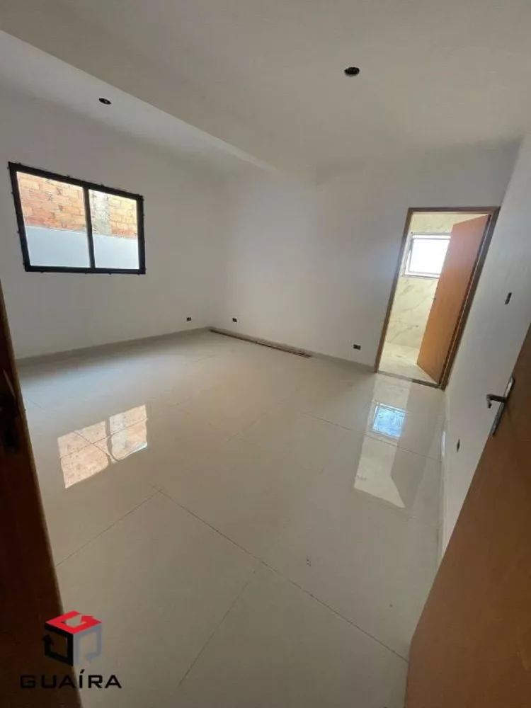 Casa à venda com 3 quartos, 200m² - Foto 2