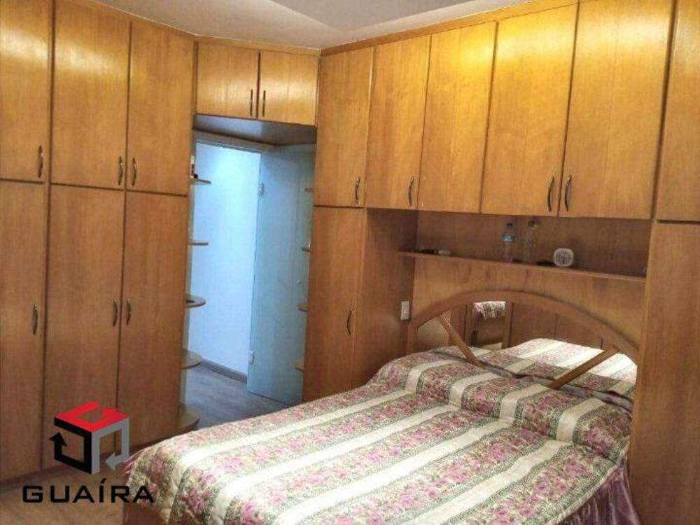 Sobrado à venda com 8 quartos, 250m² - Foto 2