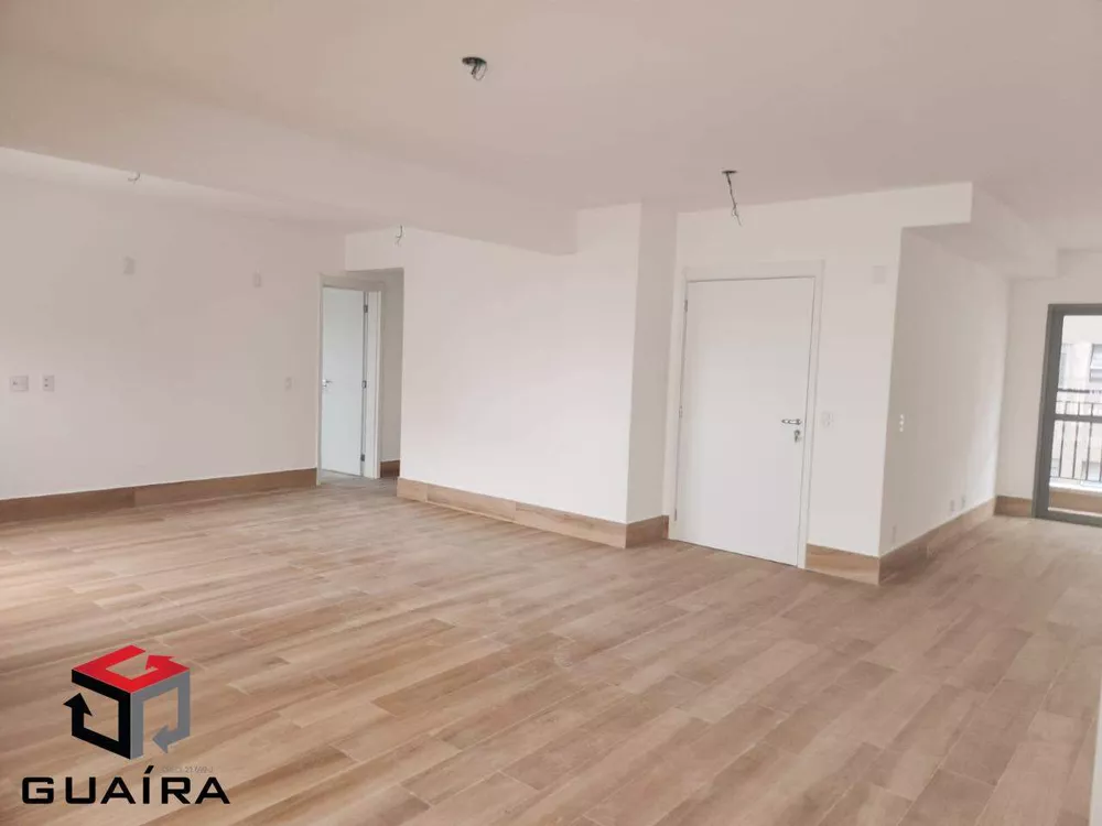 Apartamento à venda com 3 quartos, 227m² - Foto 2