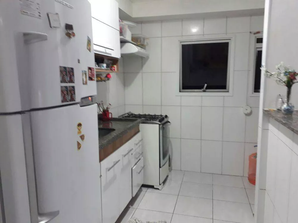 Apartamento à venda com 2 quartos, 67m² - Foto 3