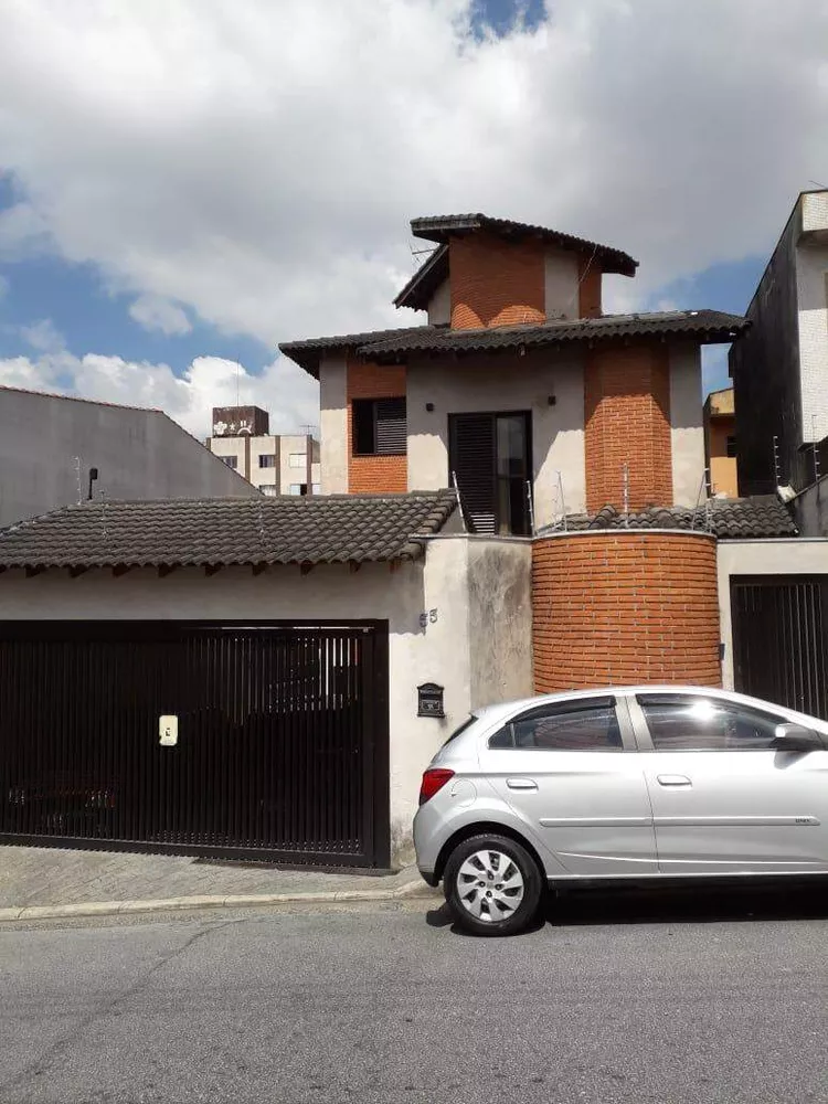 Sobrado à venda com 3 quartos, 295m² - Foto 1